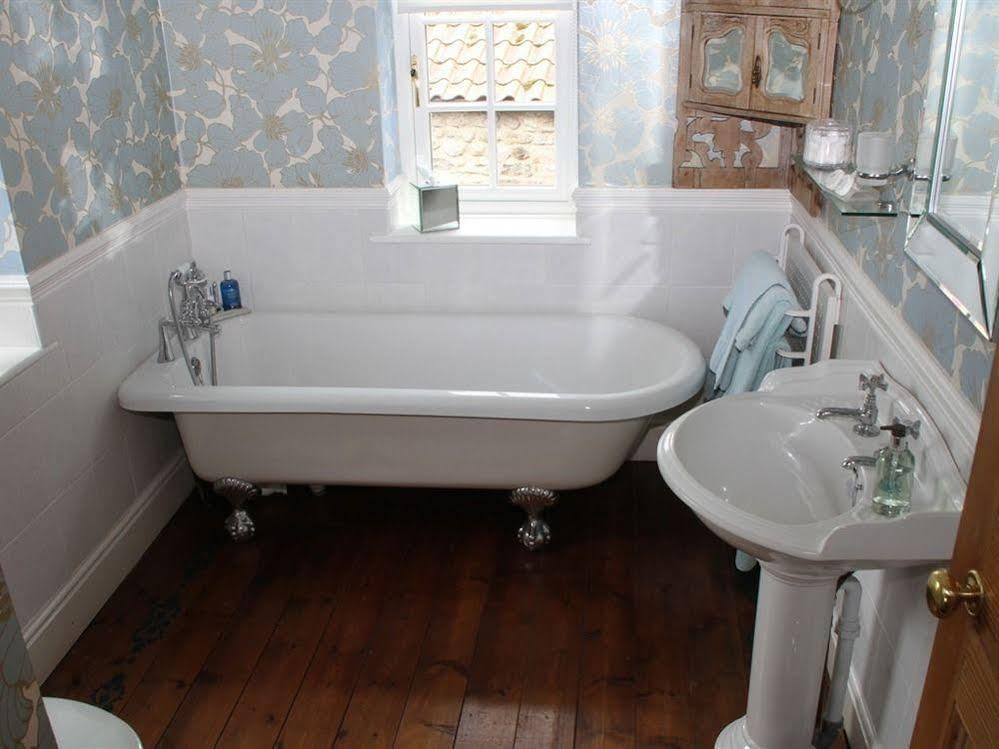 Little Holtby B&B Kirkby Fleetham Экстерьер фото